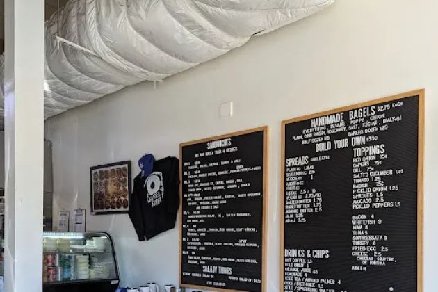 Hank's Bagels