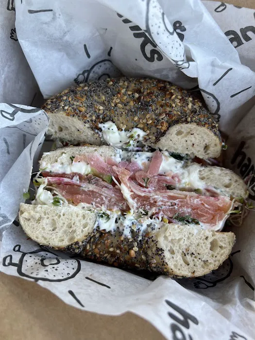 Hank's Bagels Picture 10