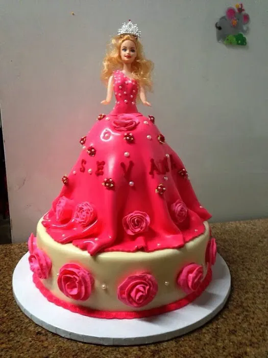Karina's Cake House Picture 2