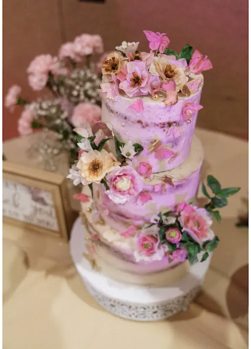 Botanical Cake House Picture 5