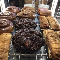 Yummy Donuts & Croissants ico