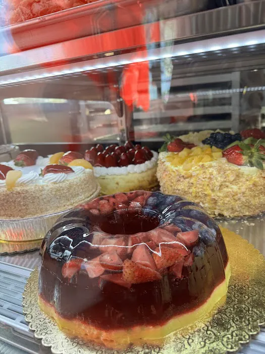 La Paz Bakery & Restaurant Picture 6