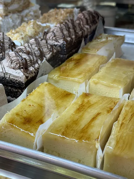 La Paz Bakery & Restaurant Picture 2