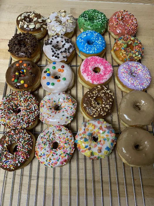 P M CAFE DONUTS Picture 6