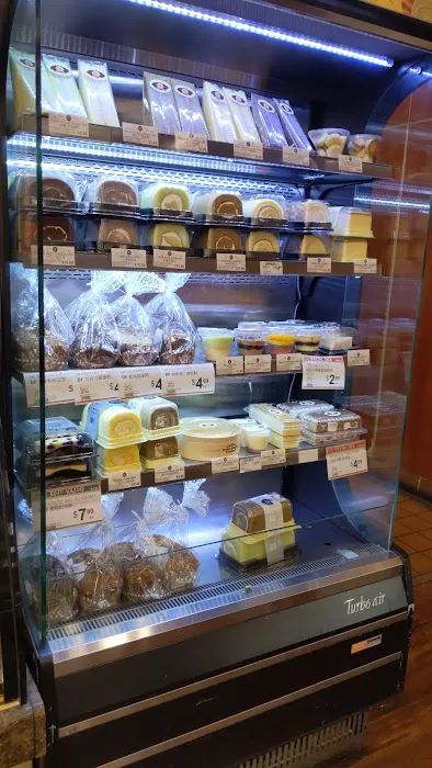 BF Bakery and Cafe Picture 4