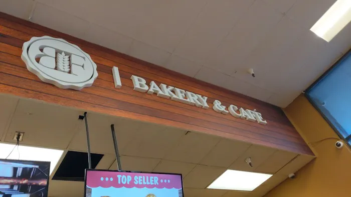 BF Bakery and Cafe Picture 3