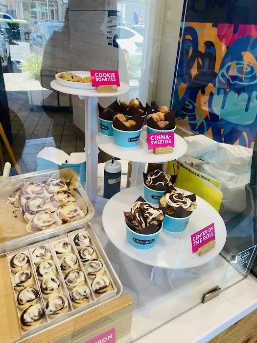 Cinnabon Picture 6