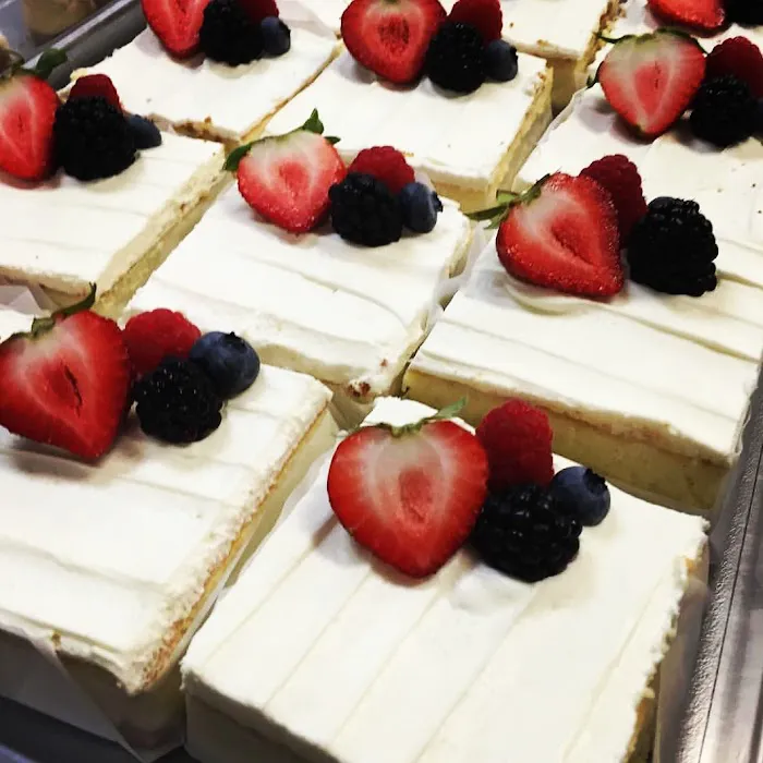 Its a piece of cake showroom Picture 3