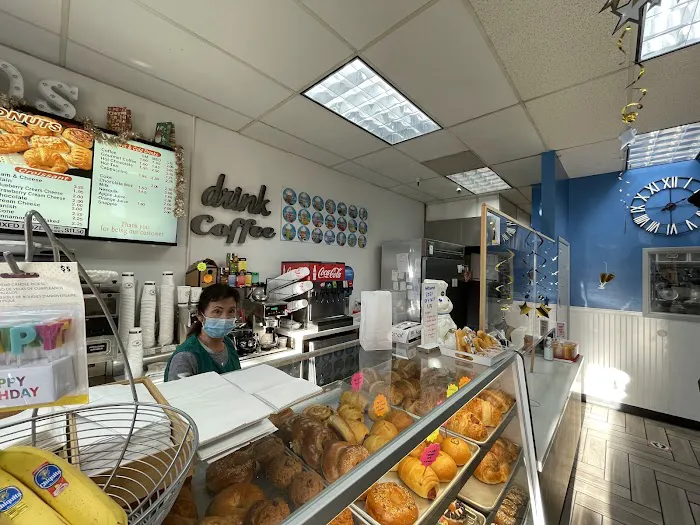 KD's Donuts Picture 7