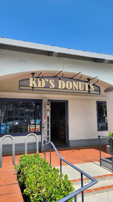 KD's Donuts Picture 4