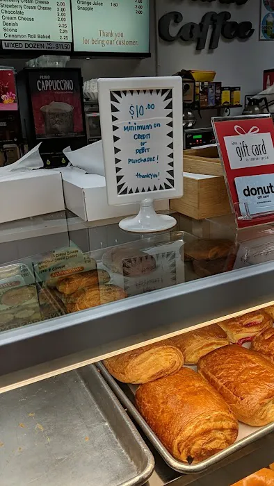 KD's Donuts Picture 8
