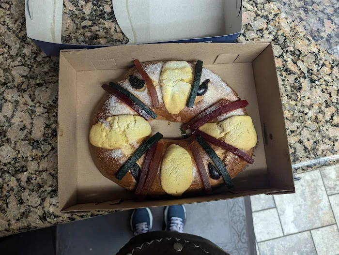 Alebrijes Bakery Picture 3