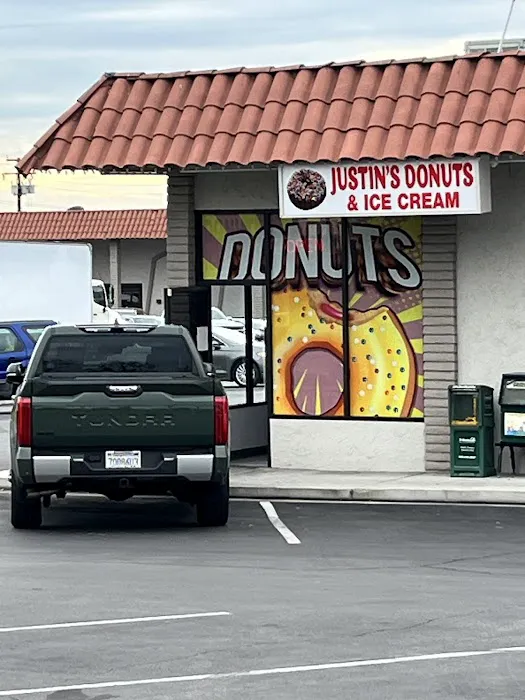 Justin's Donuts & Ice Cream Picture 7
