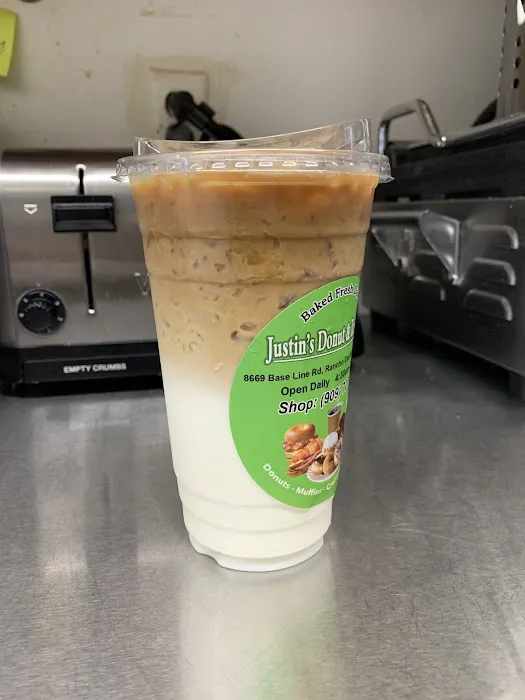 Justin's Donuts & Ice Cream Picture 3