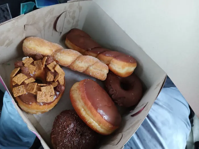 Express Donuts Picture 5