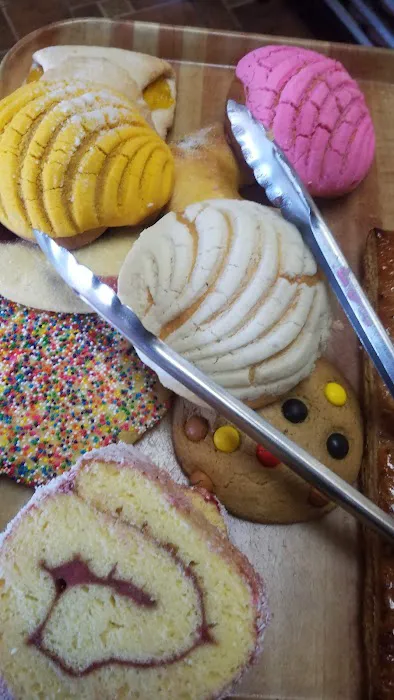 La Estrella Bakery Picture 1