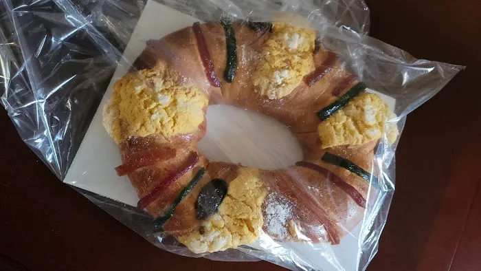 La Estrella Bakery Picture 4