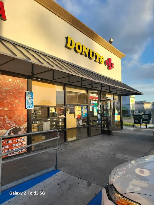 Donut's One Picture 6