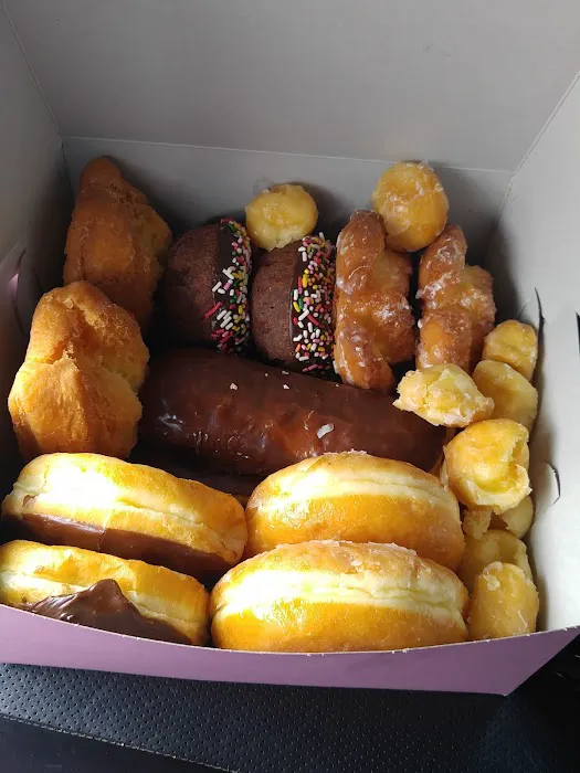 Donut King Picture 6
