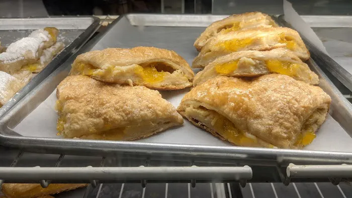 Delicias Bakery & Delicatessen Picture 8