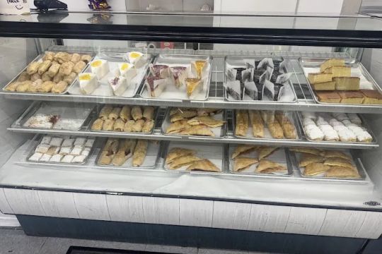 Delicias Bakery & Delicatessen