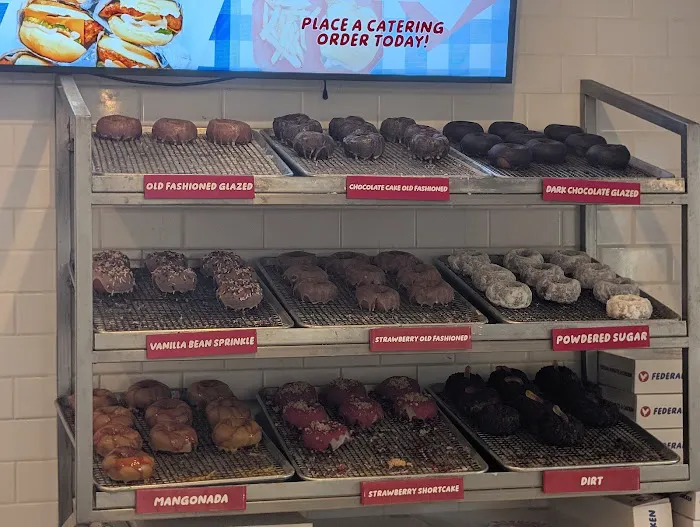 Federal Donuts & Chicken East Market Picture 9