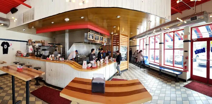 Federal Donuts & Chicken North Picture 2
