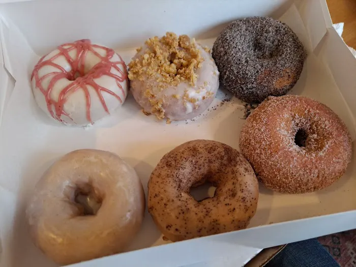 Federal Donuts & Chicken North Picture 1