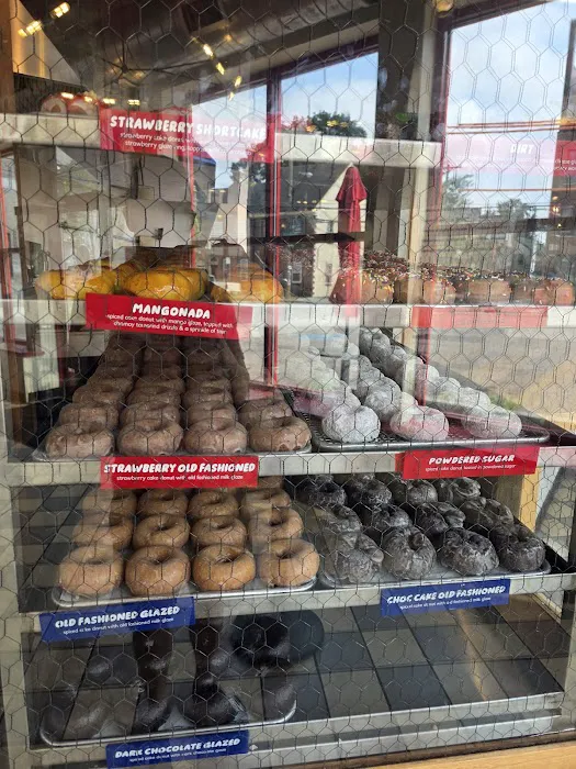 Federal Donuts & Chicken North Picture 10