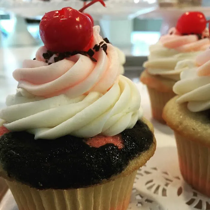 Sweet Box Bakeshop Picture 2