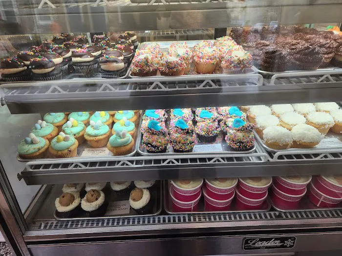 Sweet Box Bakeshop Picture 3
