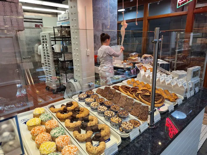 Termini Bros Bakery Picture 10