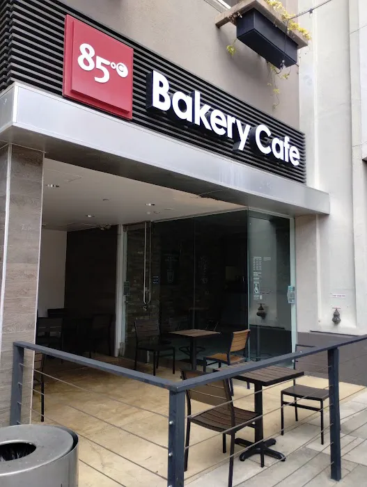 85C Bakery Cafe - Sherman Oaks Picture 2