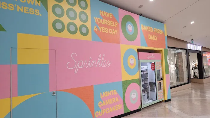 Sprinkles Westfield Fashion Square ATM Picture 1
