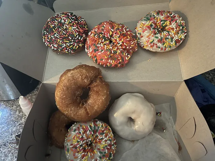 K's Donut Emporium Picture 4