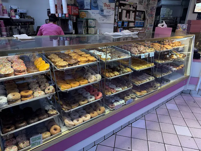K's Donut Emporium Picture 5
