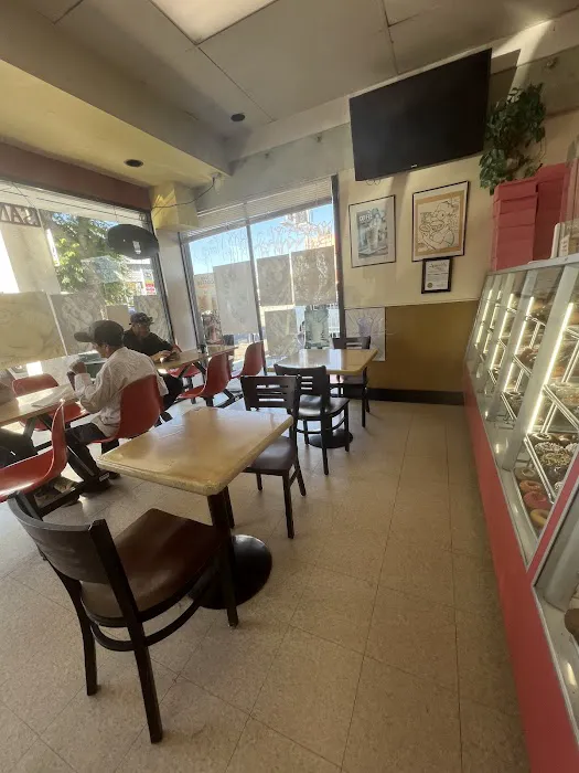 William's Croissant & Donuts Picture 3