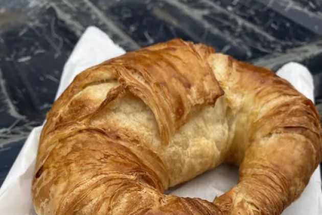 William's Croissant & Donuts