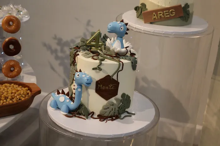 Nellie's Bakery Picture 6