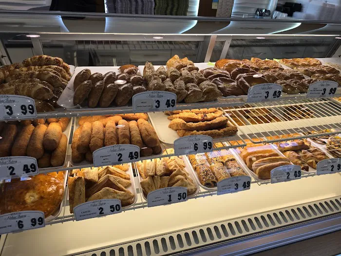 Nellie's Bakery Picture 5