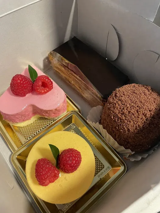 Nellie's Bakery Picture 8