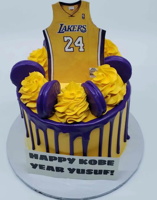 Delicious Edibles Custom Cake Bakery Picture 5