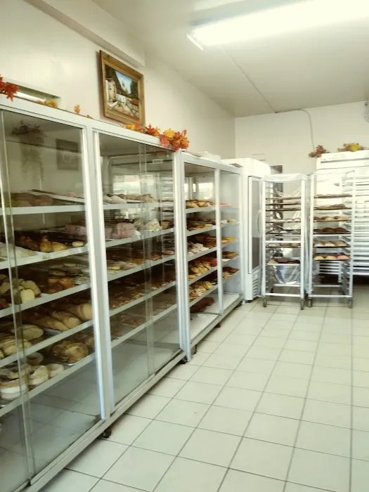 Esther's Bakery Picture 4