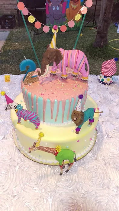 Kiki's Bakery - Cakes, Bread & More Picture 8