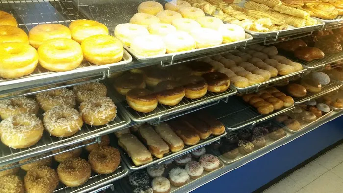 Royal Donut & Ice Cream Picture 2