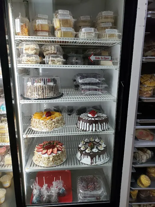 El Milagro Bakery Picture 7