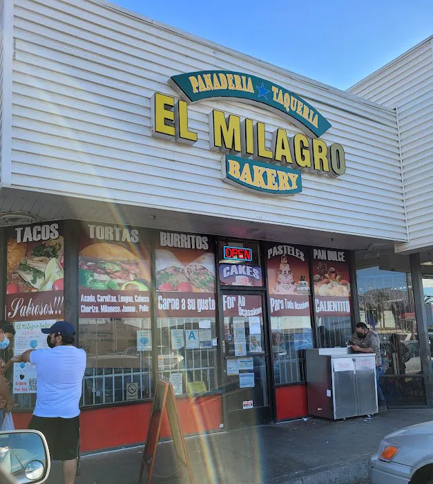 El Milagro Bakery Picture 6