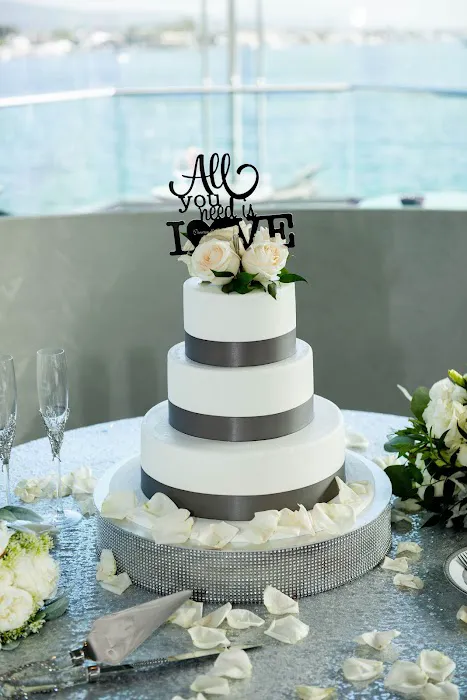 Cinderella Cakes LN Picture 8