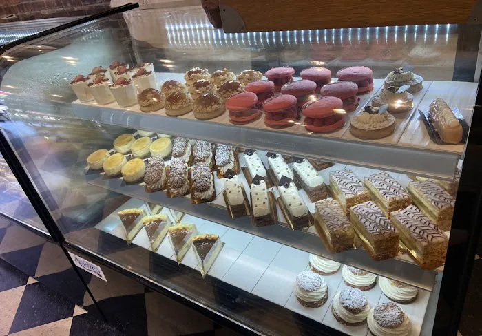 Little France Coffee & Bakery Picture 9