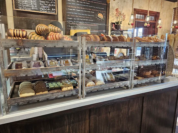 Little France Coffee & Bakery Picture 2